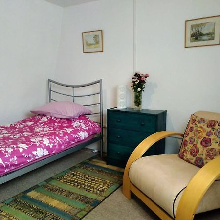 Cambridge Farmers Outlet Apartment Luaran gambar